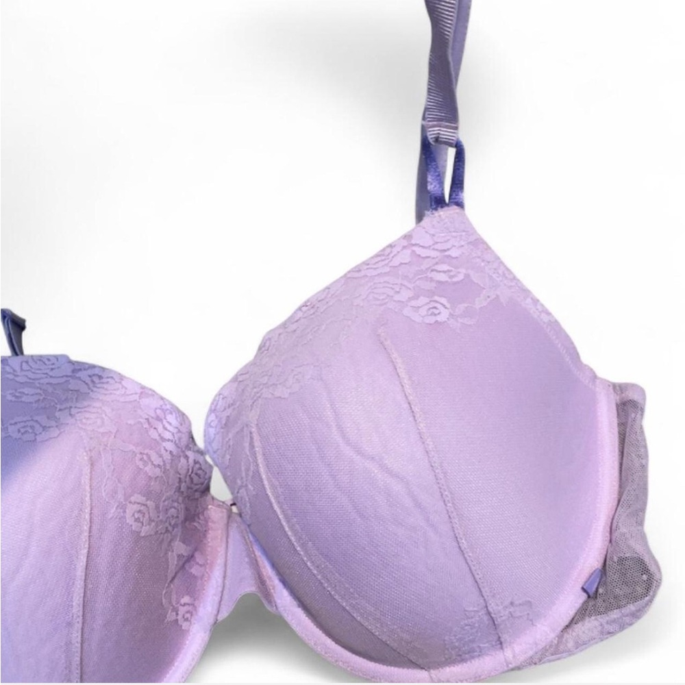 🥳 Victoria’s Secret Lavender Floral Lace Bra- Lined Demi Bra with Underwire 38DD